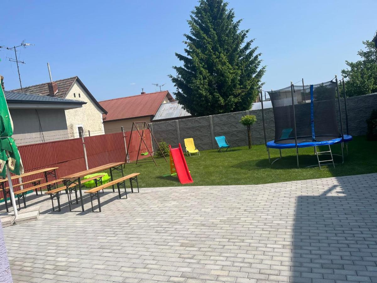 Bekivi Apartmany Dunajská Streda Exteriér fotografie